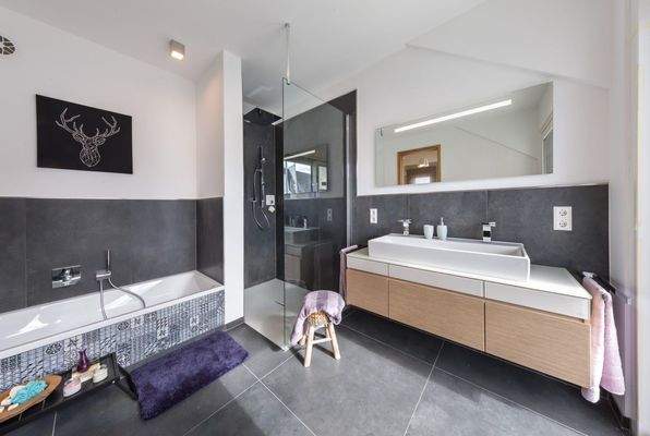 Badezimmer  (Muster) 