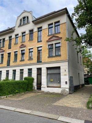 Parkplatzmöglichkeiten vor Laden oder Außenflächen