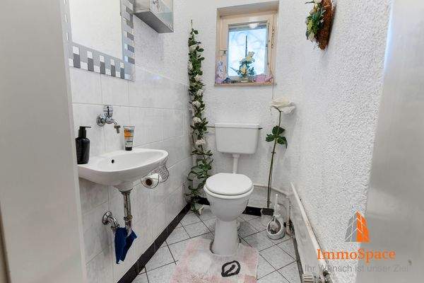 Gäste-WC im Erdgeschoss