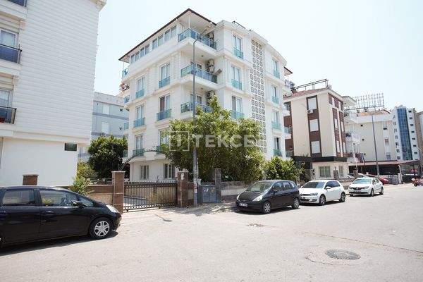 Building with 24 Apartments for Sale in Antalya