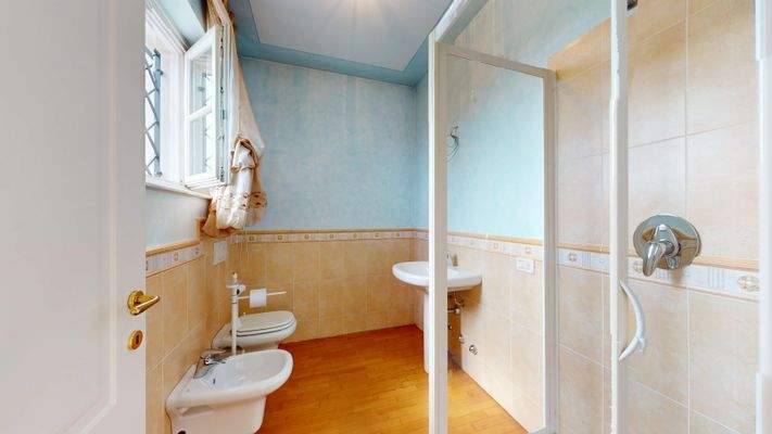 NA-072-10-Villetta-Bifamiliare-con-giardino-e-gara