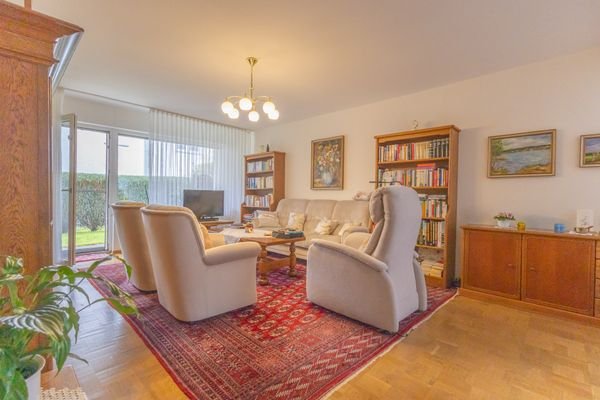 Wohn-Esszimmer EG rechts