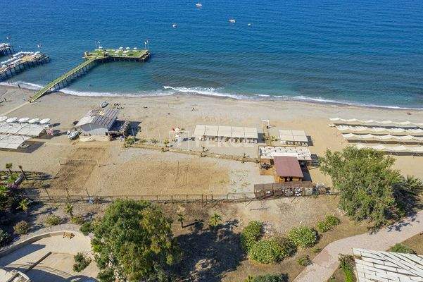 Furnished Apartments in a Complex with Private Beach in Konaklı