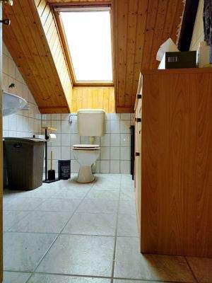 30) Wohnung II Bad.jpg