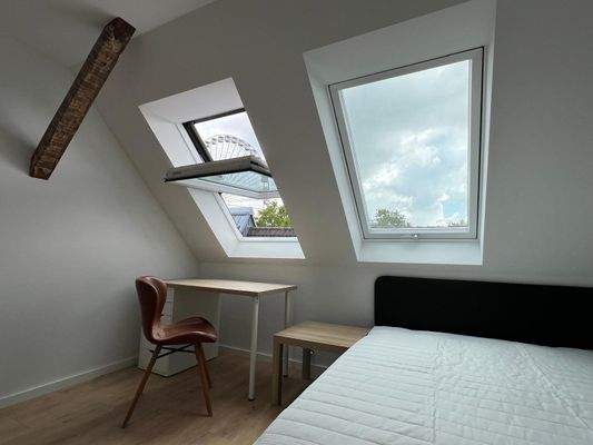 Wohnung (Dachgeschoss)