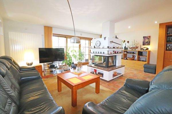 Kaminbereich EG1.jpg