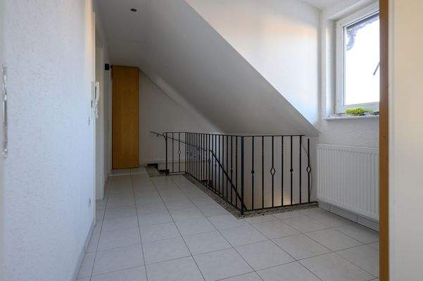 Gebäude 2_OG_großzügiger Flur