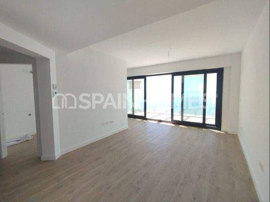 Sea-View Townhouses with Investment Potential in Torros Malaga