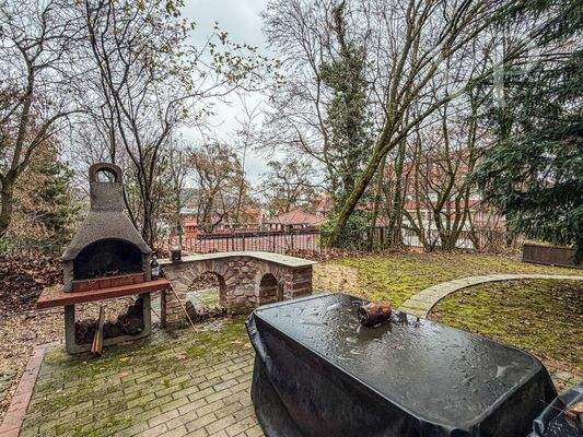 0D9EC507-F669-48E6-AD6B-4228F48098F4