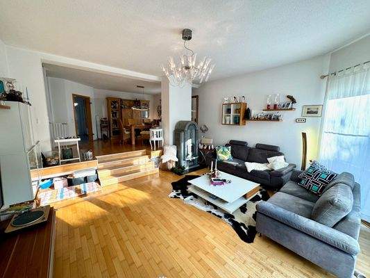 B4 Wohnzimmer Bild 2.jpg