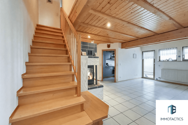 Wohn- Essbereich (KI-geräumt)