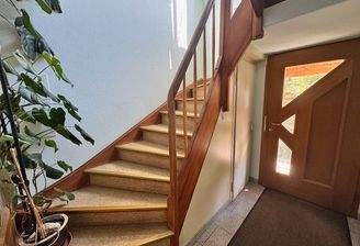 EG | Treppe ins DG
