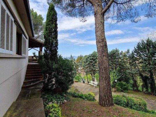 33_Bauhausstil Toskana.jpg