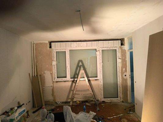 Wohnzimmer während Sanierung