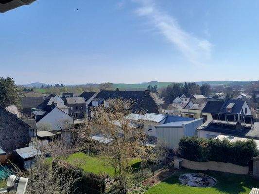 Blick auf Kottenheim von Dachterrasse