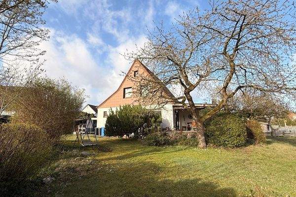 Hausansicht vom Garten