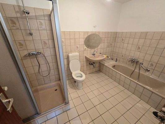 Badezimmer Bild 1.jpg