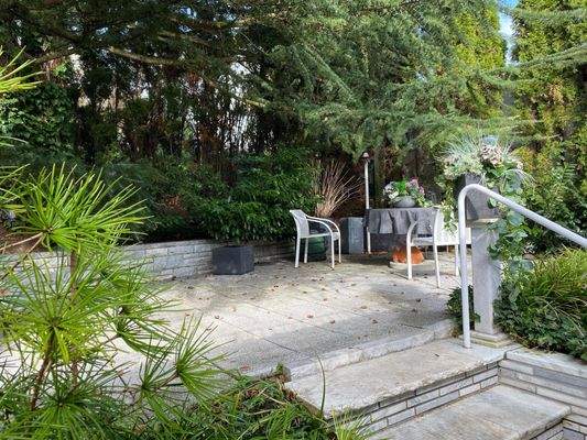 Freisitz vor dem Haus