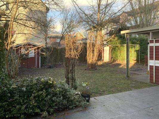 Blick übers Grundstück