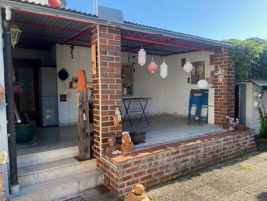 überdachte Terrasse