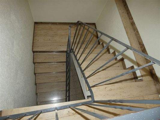 Travertintreppenhaus