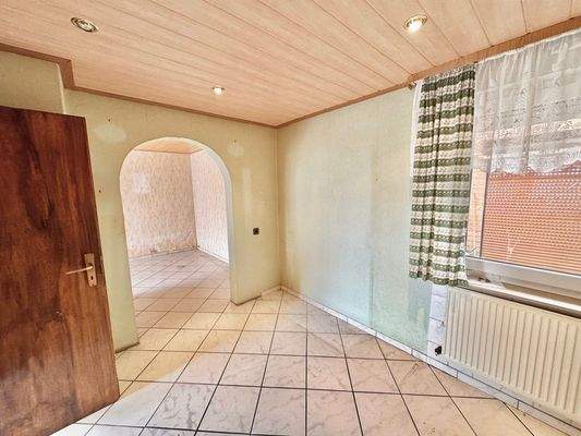 Küche und Arbeitszimmer EG