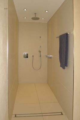und Walk-In Dusche 