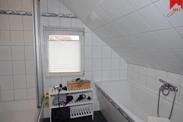 Whg. 6: Badezimmer II