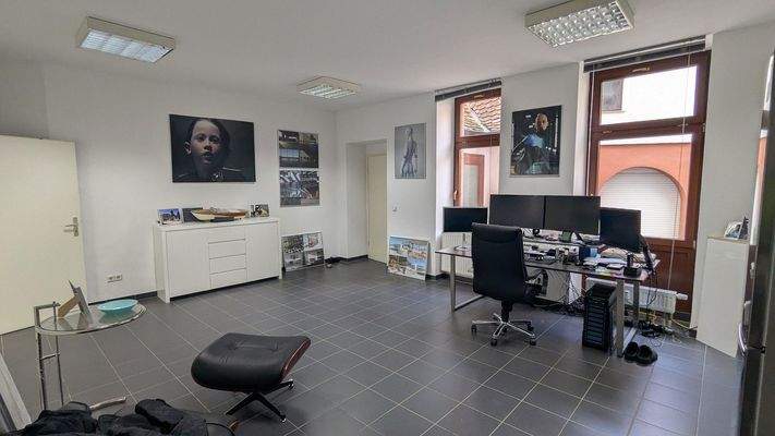 Büro oben/Erweiterung Laden