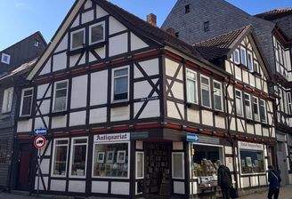 Historisches Wohnhaus mit Gewerbeeinheit