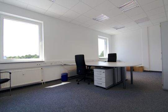 Büroraum (Möblierung beispielhaft/nicht enthalten)