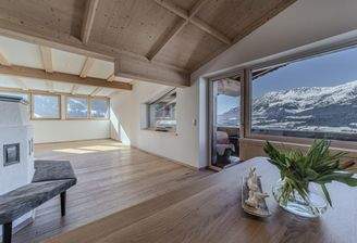 offenes Wohnen/Essen/Kochen mit Kachelofen