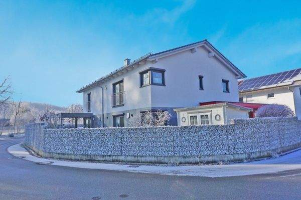 Modern - Jung - Top-Ausstattung