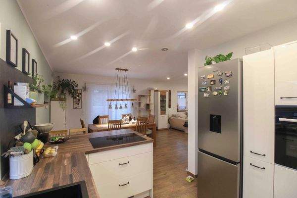 Küche- Essbereich (2)