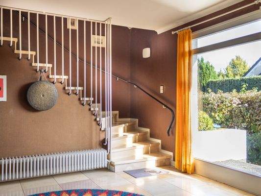 Treppe ins Obergeschoss