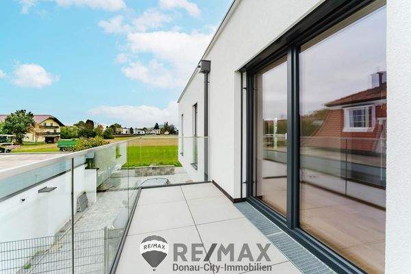 Bild 8 Balkon ETW 5020 Salzburg