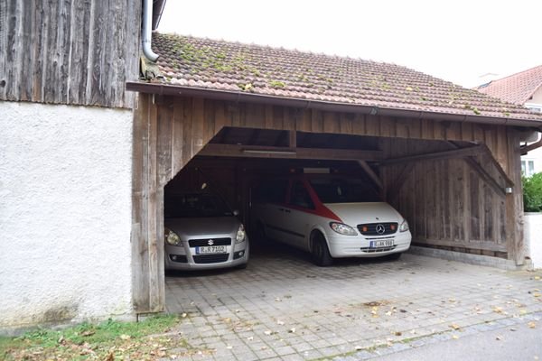 Car-Post (Unterstand) auf der Ostseite