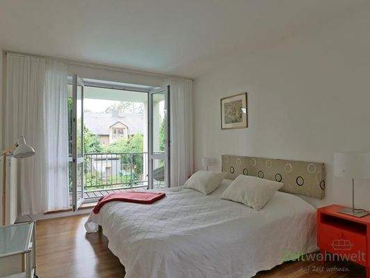 Blick ins Schlafzimmer