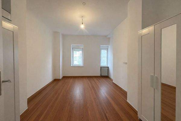 Repräs. 2-FH, OG Zimmer