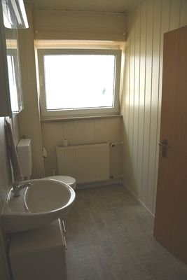 hinteres Haus - EG - Gäste-WC.JPG