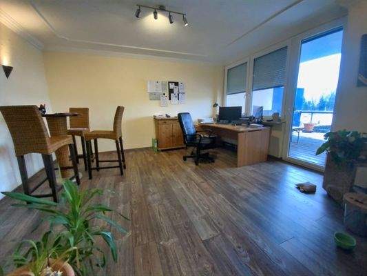 Esszimmer, Büro, Zugang zur Terasse