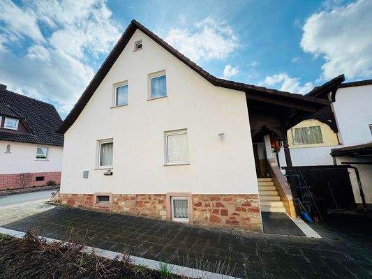 Außenansicht Hauseingang 