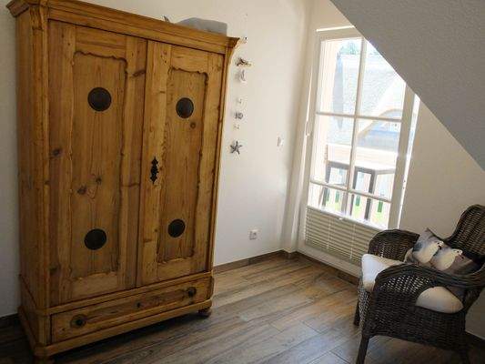 Schlafzimmer 3 mit Balkonzugang