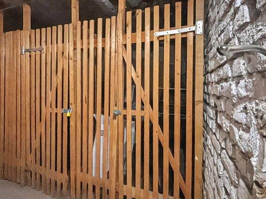 Flur und Kellerabteil_2