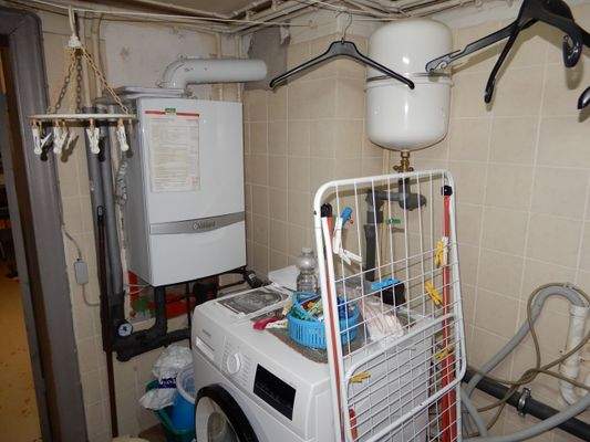 Gasetagenheizung mit Warmwasser aus 2019