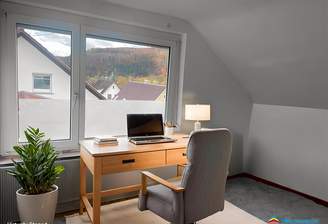 Arbeitszimmer - virtually staged