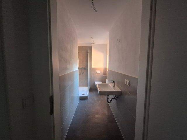 Sanierte - 4-Zimmer mit Balkon zu vermieten! - Photo 2