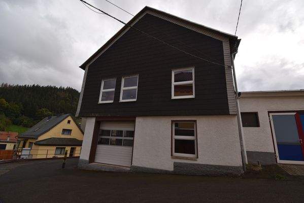 37 Haus B Laderampe.JPG