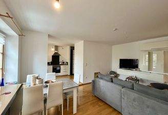 mit Blick zur Küche