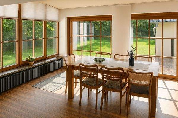 Moderner Essplatz mit Naturakzenten